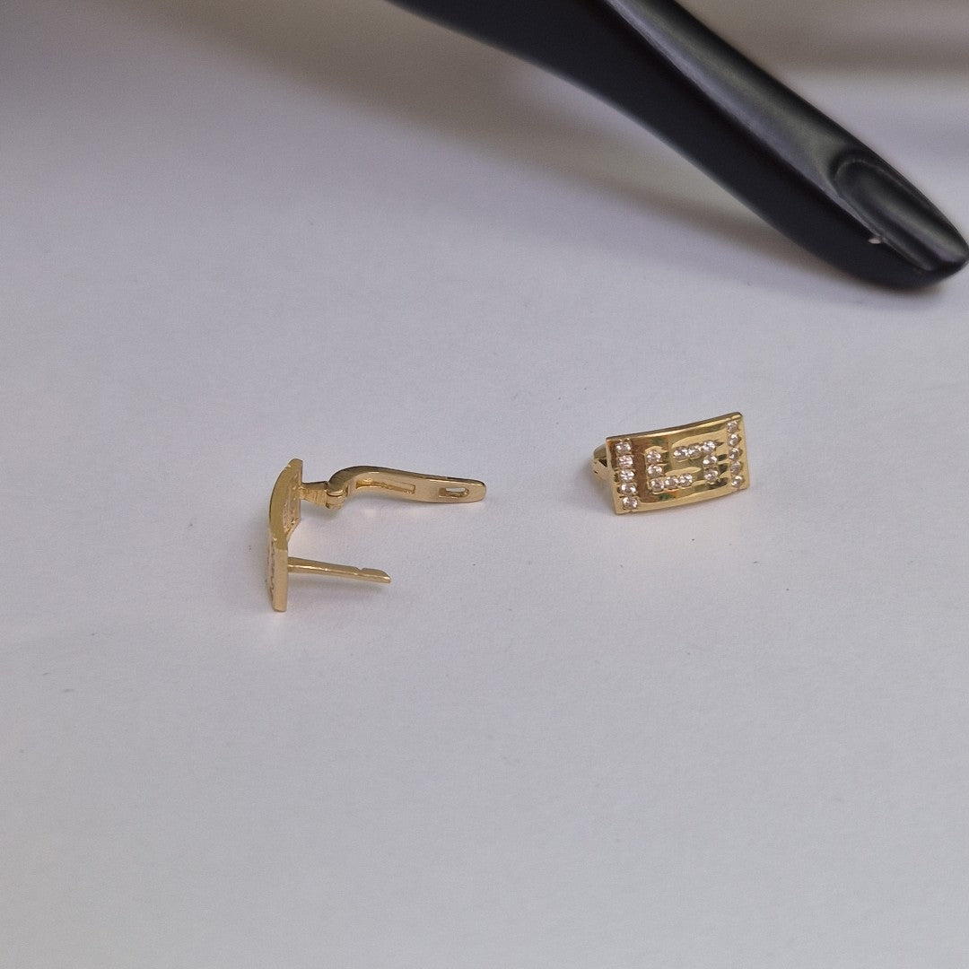 ARETES PAR ORO 14 K 2.4 GRMS (SEMINUEVO)