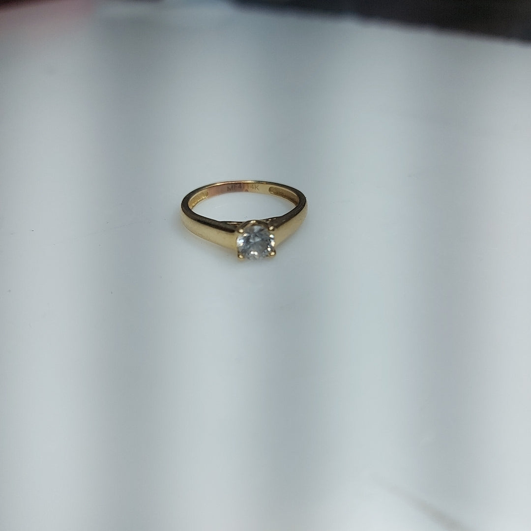 SOLITARIO ORO 14 K 2,60 GRMS (SEMINUEVO)