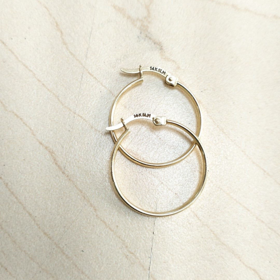 ARRACADAS PAR ORO 14 K 1.1 GRMS (SEMINUEVO)