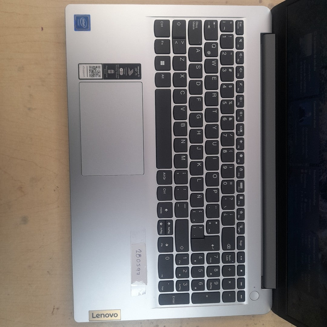 LAPTOP LENOVO IDEAPAD 1 15IGL7 (2023) 256 GB SSD 8 GB RAM (SEMINUEVO)