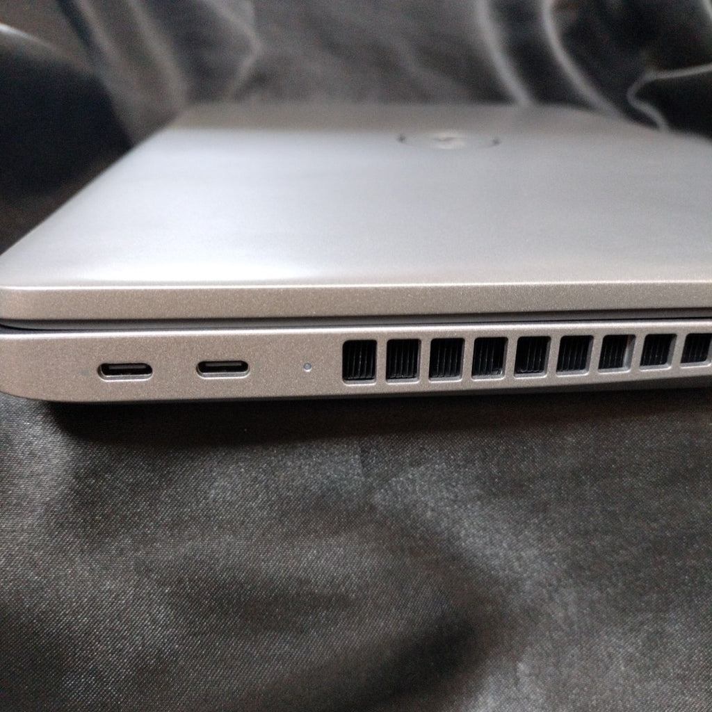 LAPTOP DELL PRECISION 3581 (2023) 1 TB SSD 16 GB RAM (SEMINUEVO)