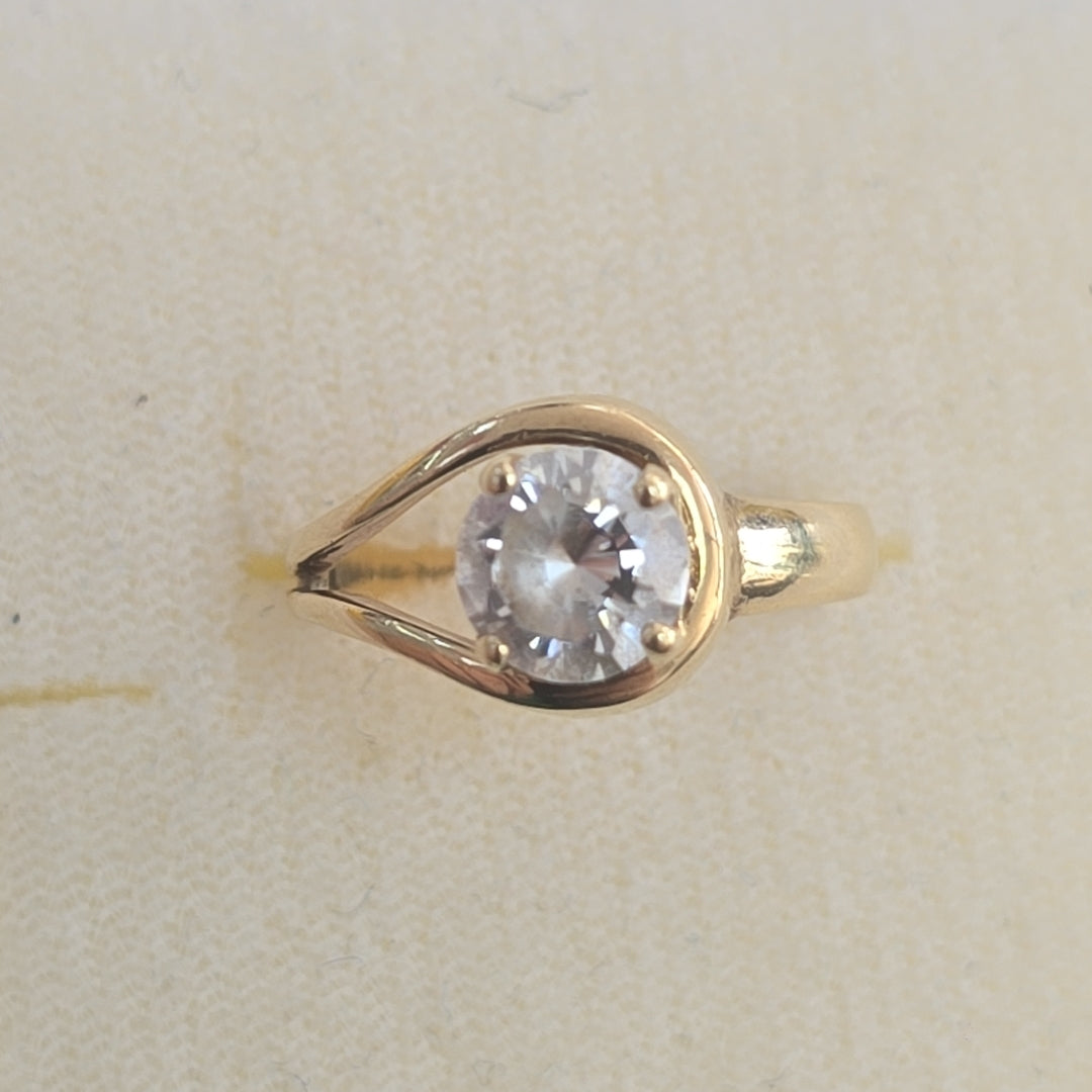 SOLITARIO ORO 14 K 3,20 GRMS (SEMINUEVO)