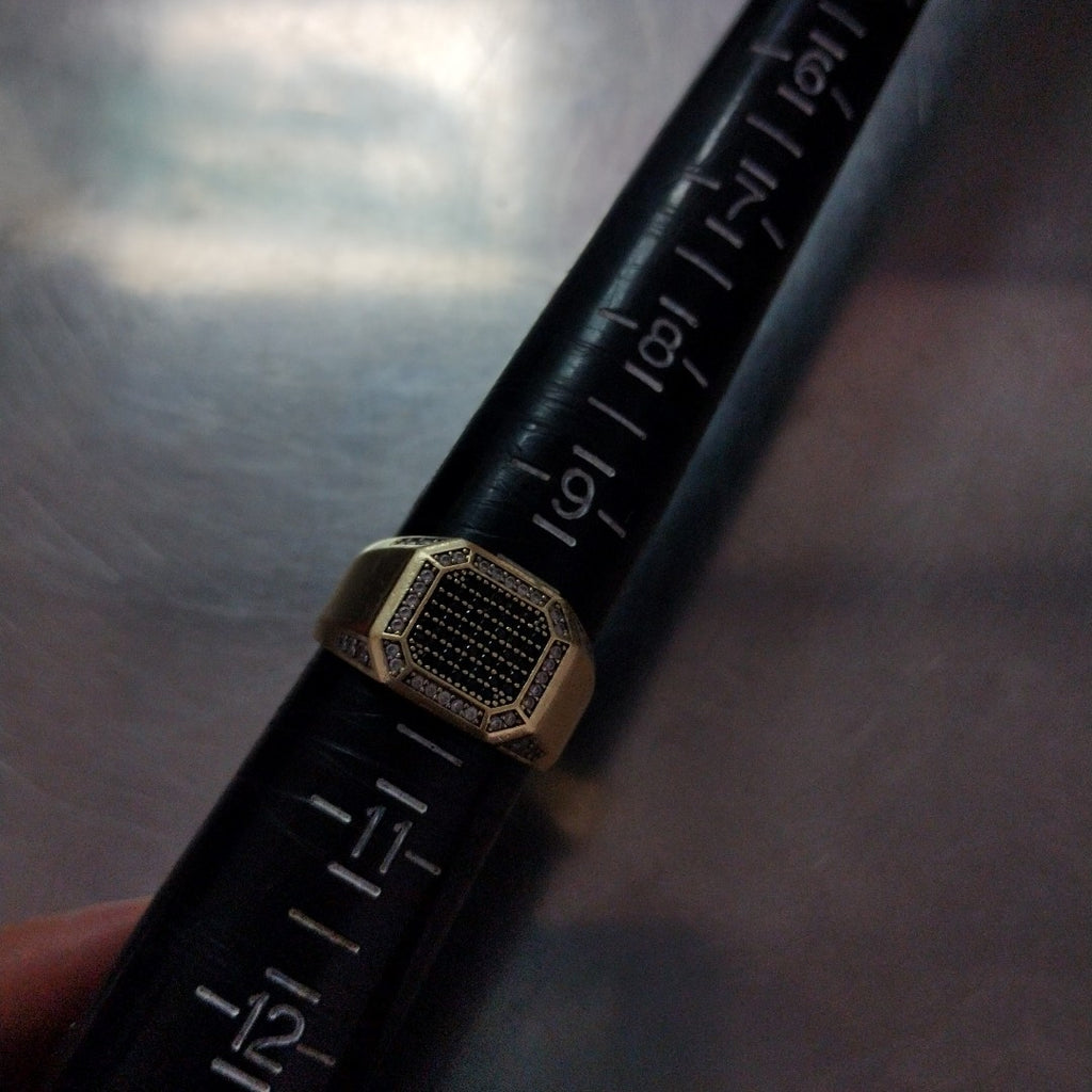 ANILLO ORO 10 K 4.6 GRMS (SEMINUEVO)