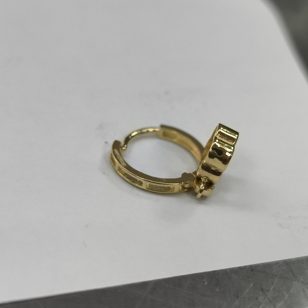 ARETES ARRACADAS CON DIJE 14K 2.4 GR (NUEVO)