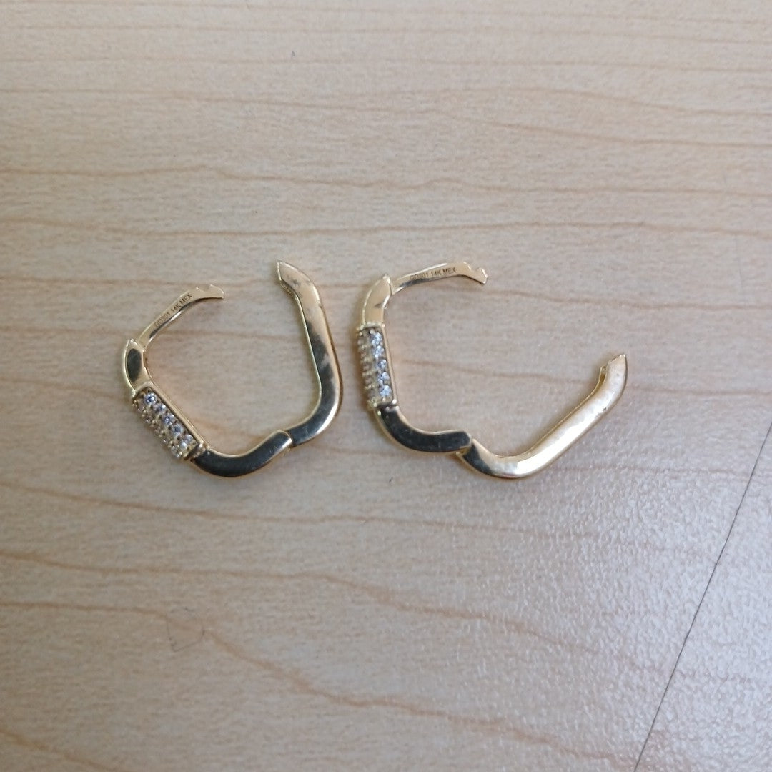 ARETES HUGGIES OVALADA C CIRCONIAS 14K 2.5 GR (NUEVO)