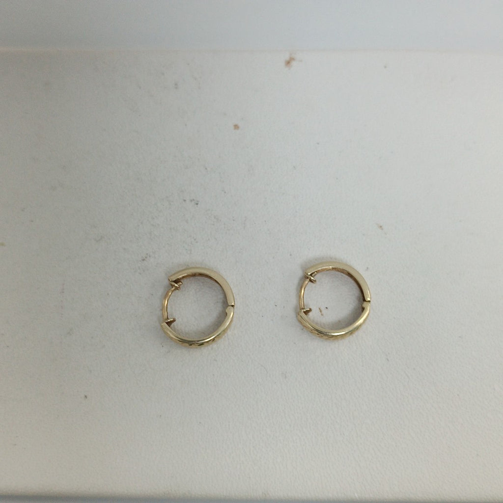 ARRACADAS PAR ORO 14 K 1.2 GRMS (SEMINUEVO)