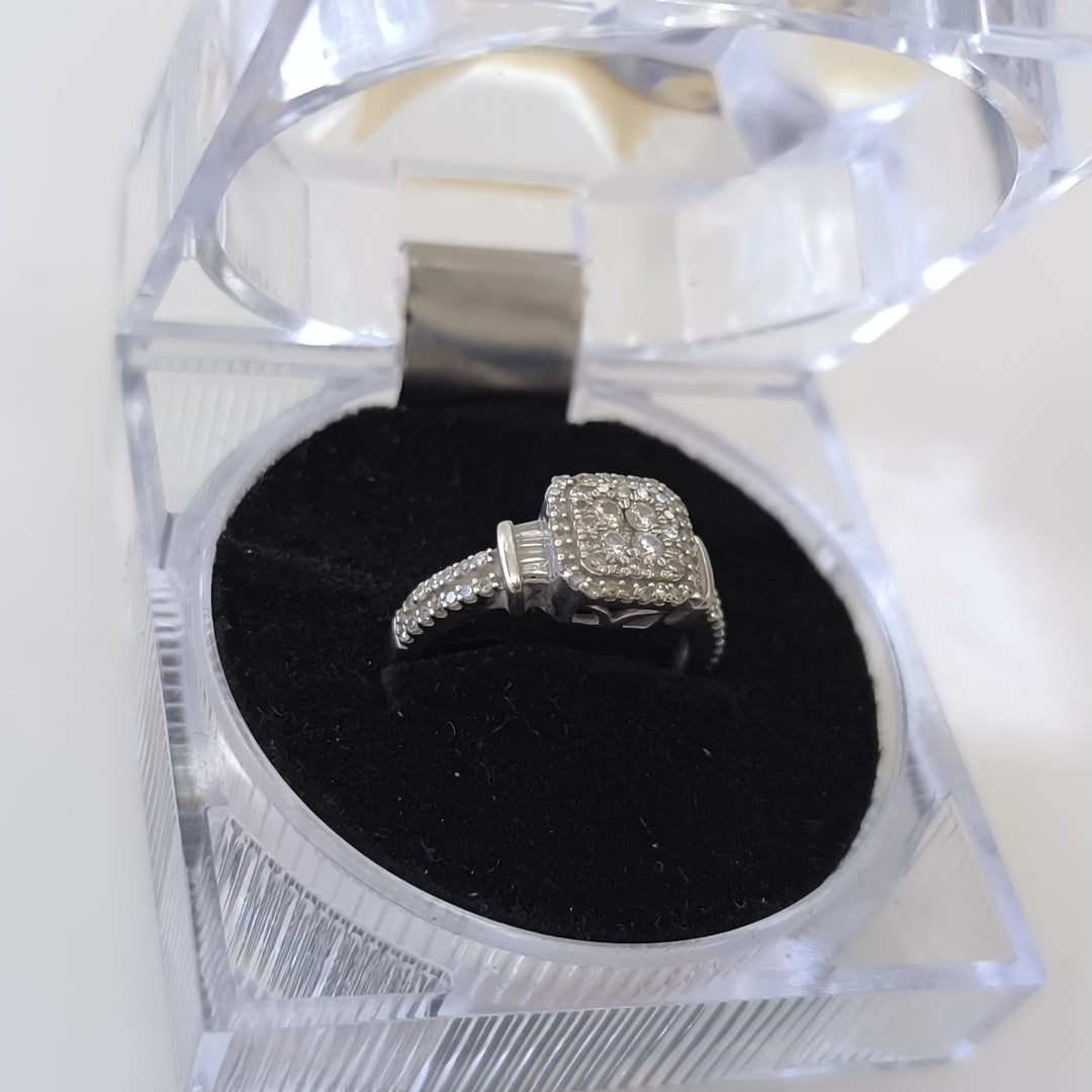 ANILLITO ORO BLANCO 10 K 2,90 GRMS (SEMINUEVO)