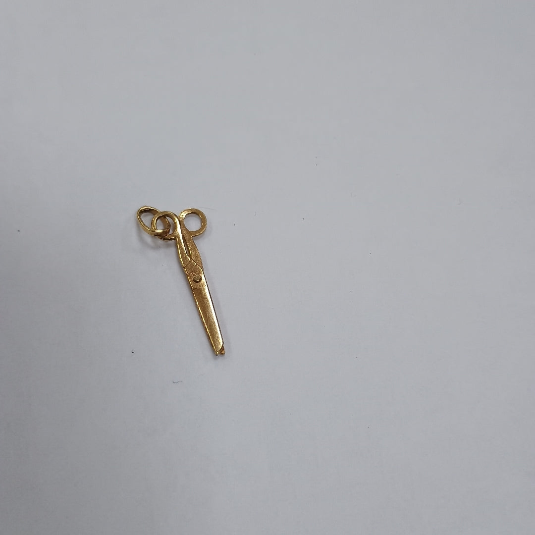 DIJE ORO 10 K 0.9 GRMS (SEMINUEVO)