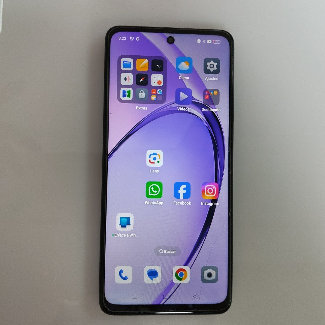 CELULAR OPPO A40 CPH2669 (2024) 256 GB 4 GB RAM (SEMINUEVO)