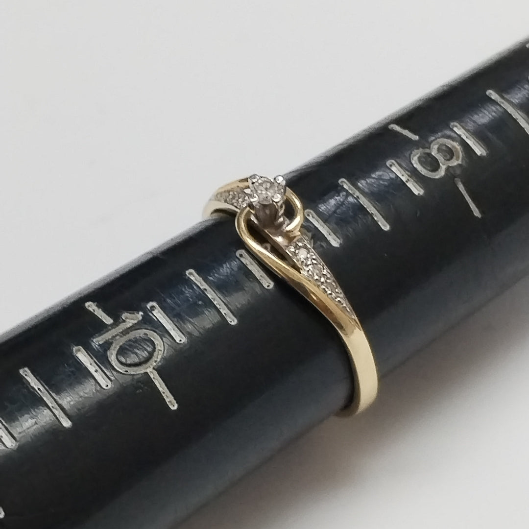 SOLITARIO ORO 14 K 1.9 GRMS (SEMINUEVO)