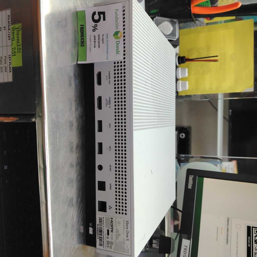 CONSOLA DE VIDEOJUEGO MICROSOFT XBOX ONE S 500 GB (SEMINUEVO)