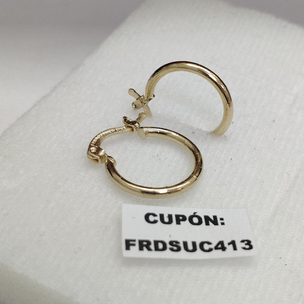 ARETES ARRACADAS ESTRIADAS 14K 1.3 GR (NUEVO)