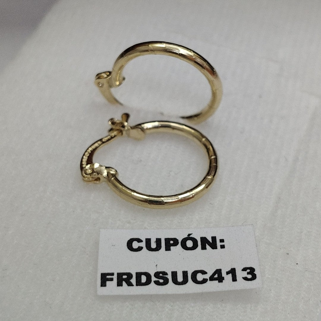 ARETES ARRACADAS ESTRIADAS 14K 1.4 GR (NUEVO)