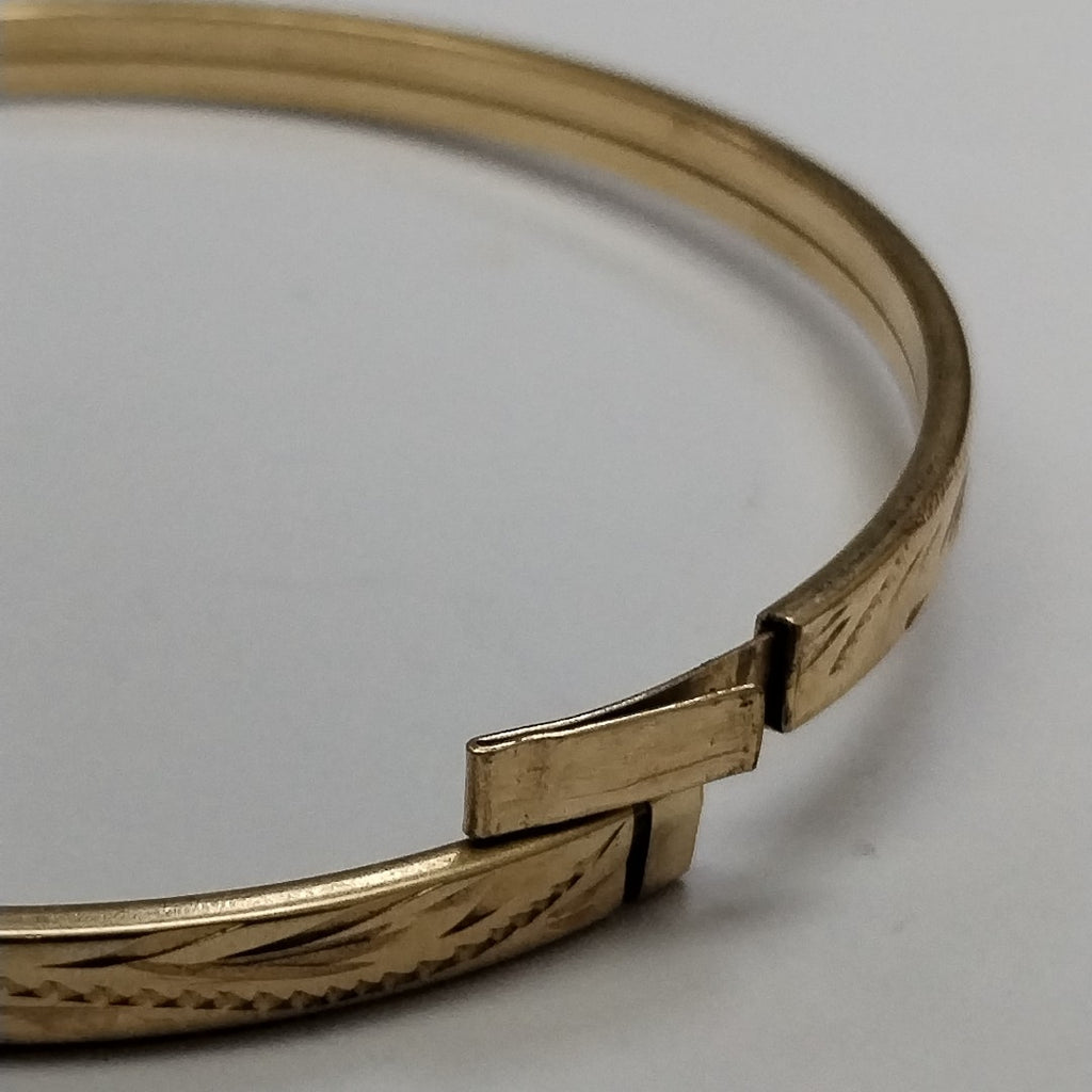 PULSERA RIGIDA ORO 10 K 4.7 GRMS (SEMINUEVO)