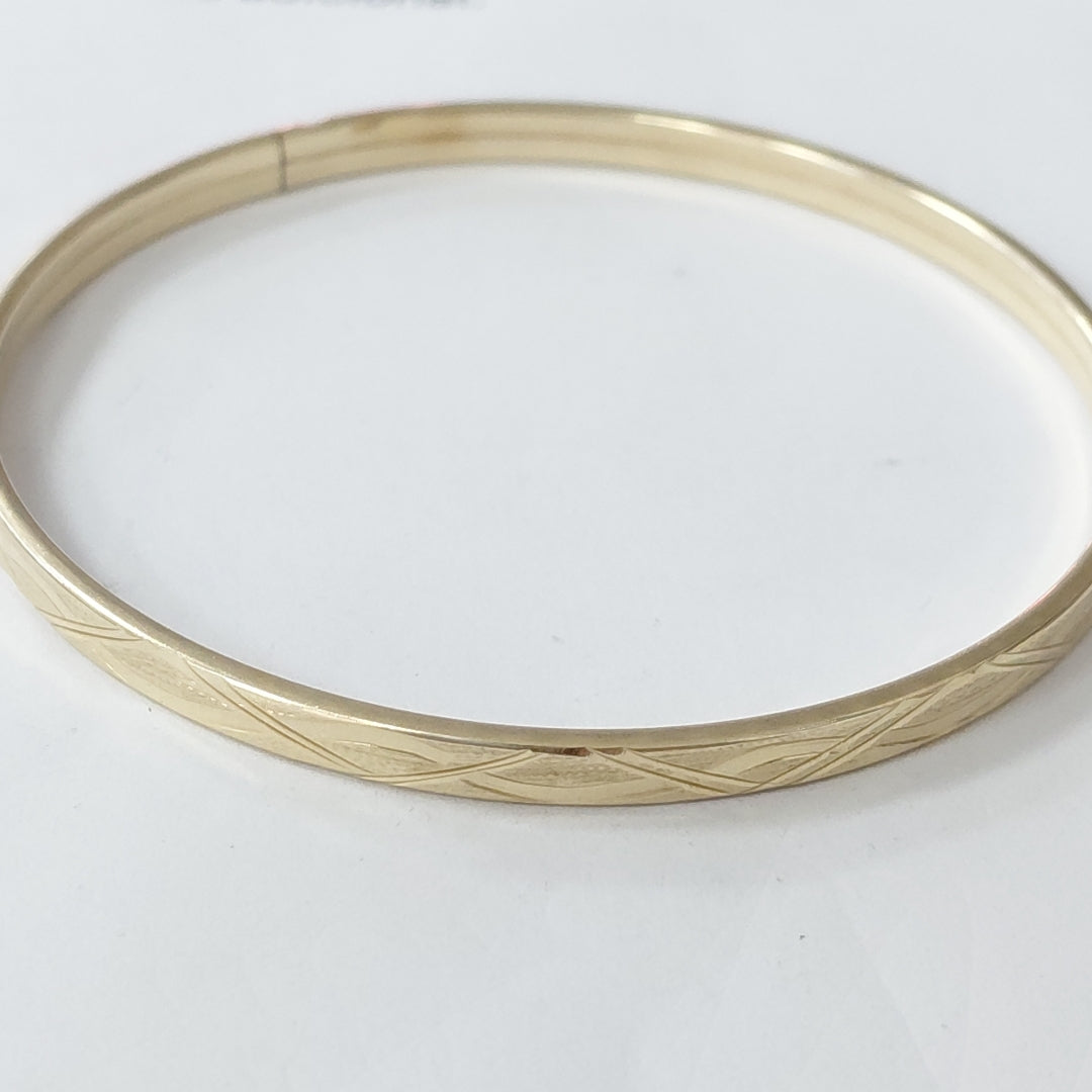PULSERA RIGIDA ORO 10 K 5.2 GRMS (SEMINUEVO)
