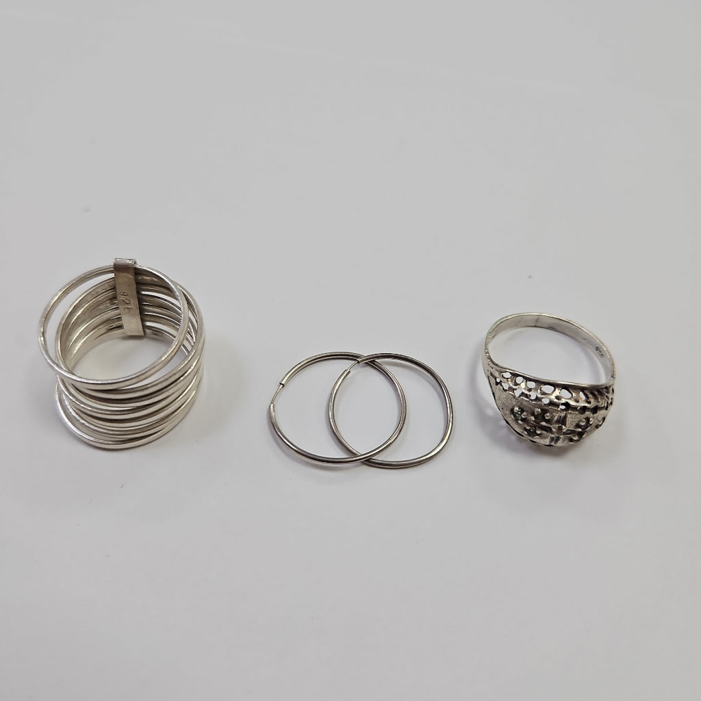 ANILLITO, ANILLO, ARRACADAS PAR PLATA 35.7 GRMS (SEMINUEVO)