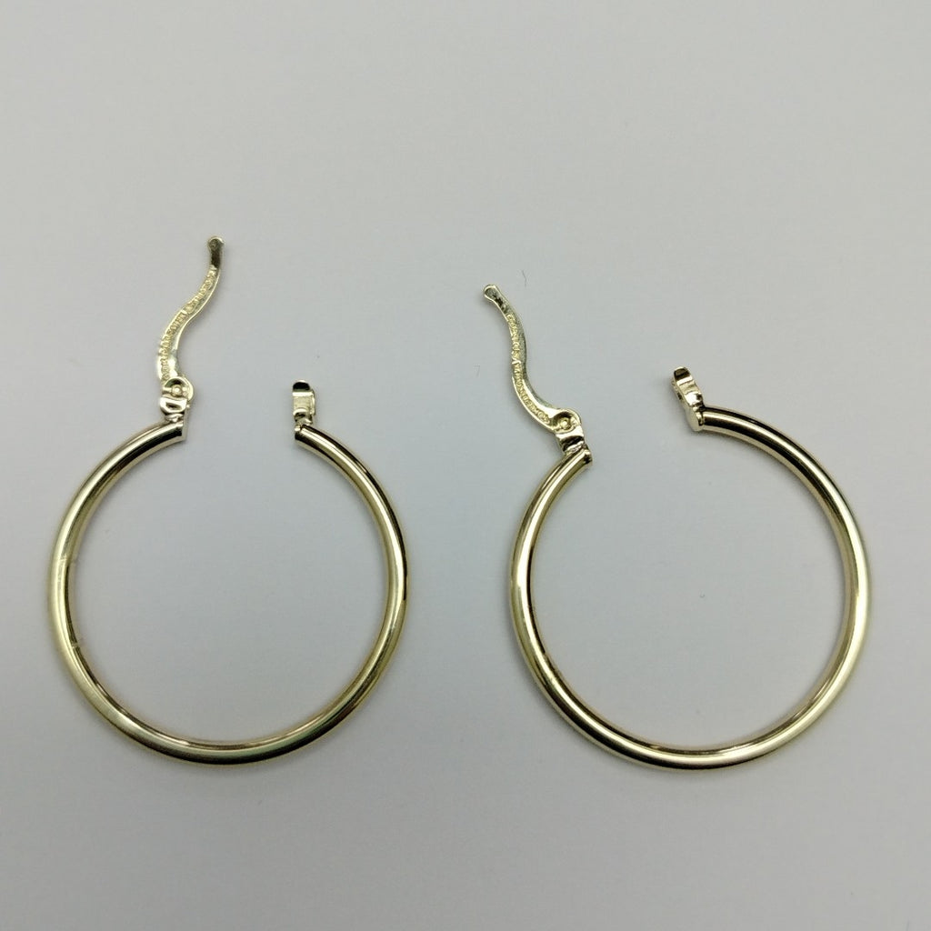ARETES TEJIDO ARRACADAS LISAS 14K 1.5 GR (NUEVO)