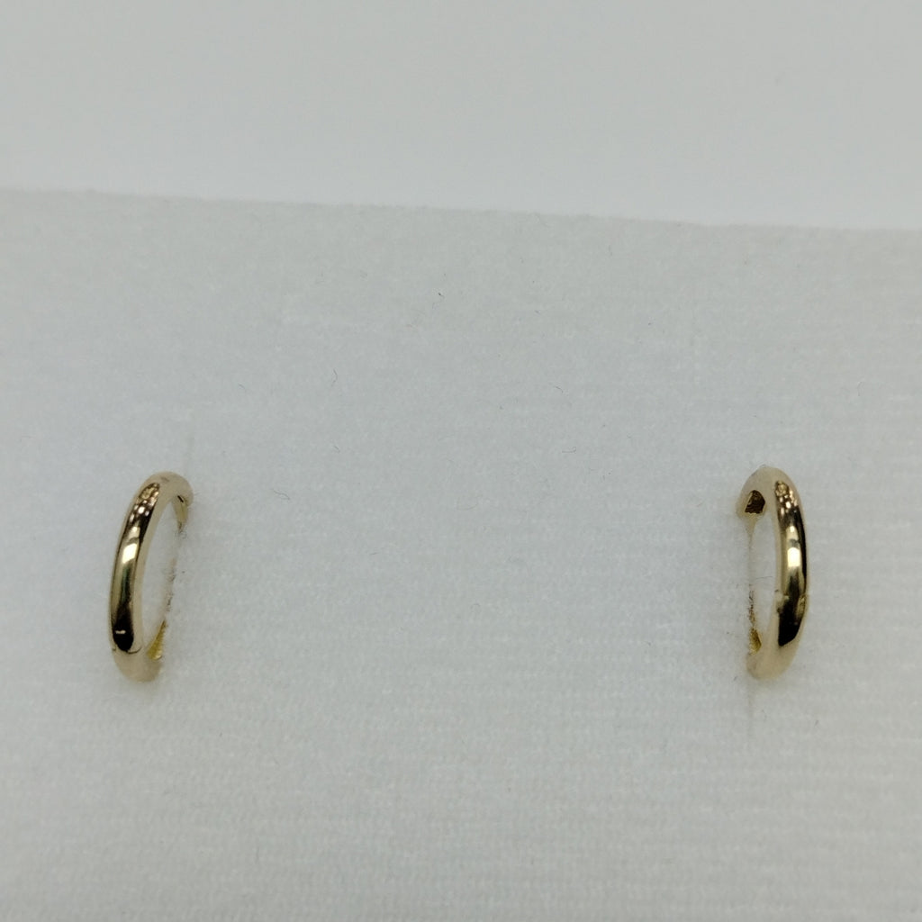 ARETES HUGGIES LISAS 14K 1.4 GR (NUEVO)