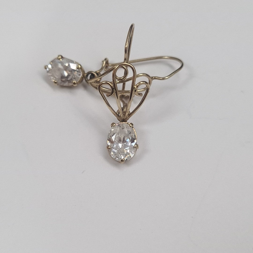 ARETES PAR ORO 10 K 2.2 GRMS (SEMINUEVO)