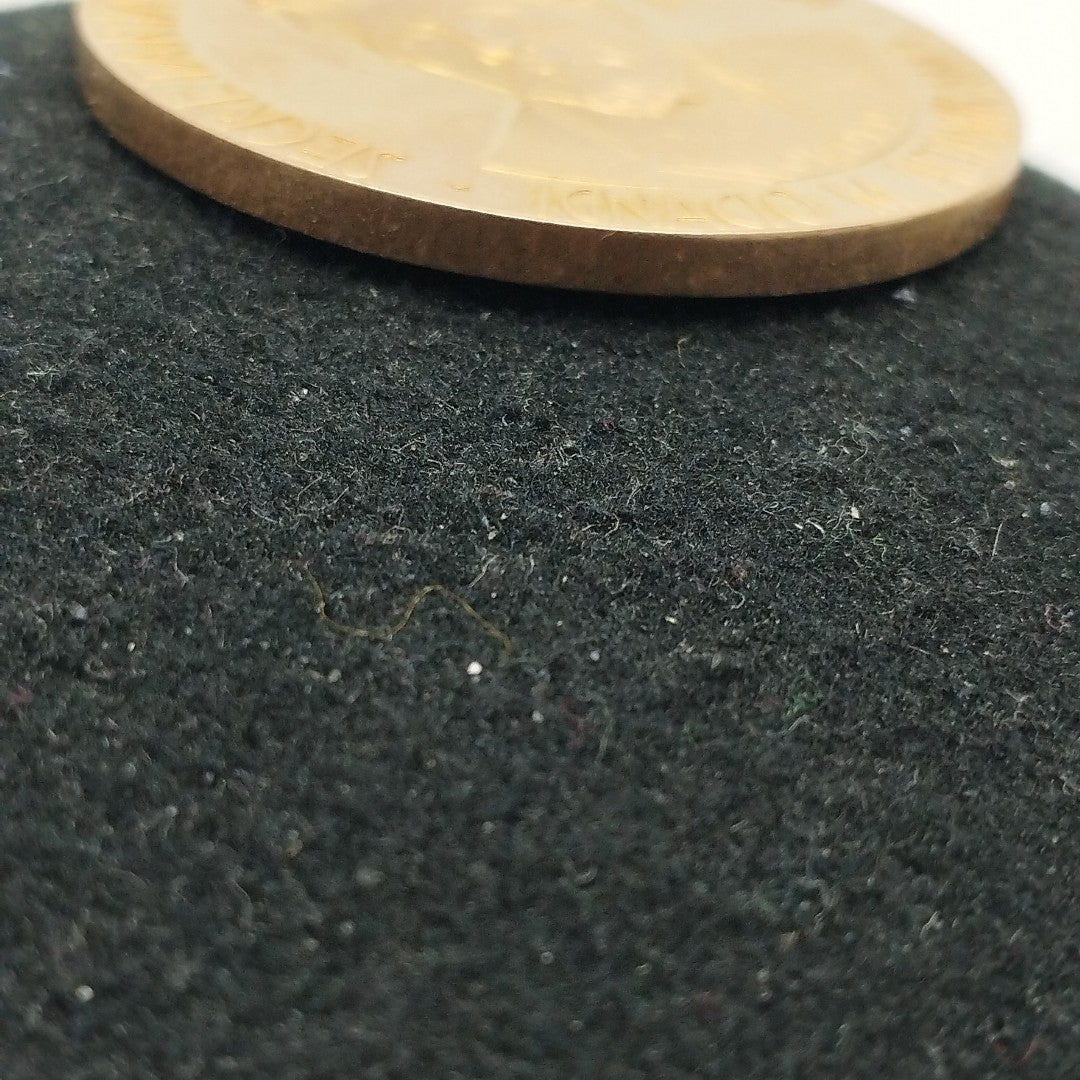 MEDALLA CONMEMORATIVA ORO 21 K 41.9 GRMS (SEMINUEVO)