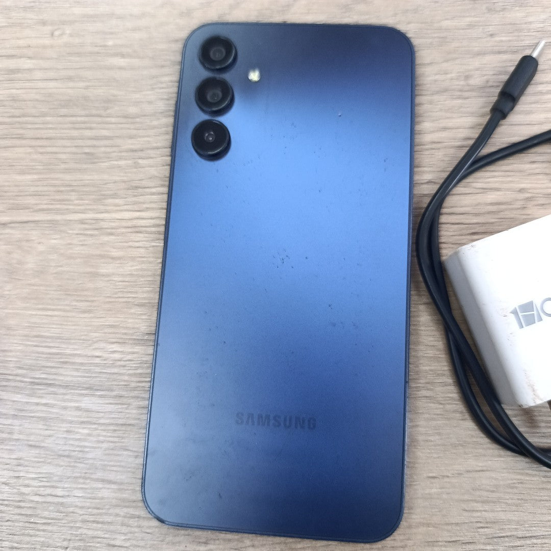 CELULAR SAMSUNG GALAXY A15 5G SM-A156U (2023) 64 GB 4 GB RAM (SEMINUEVO)