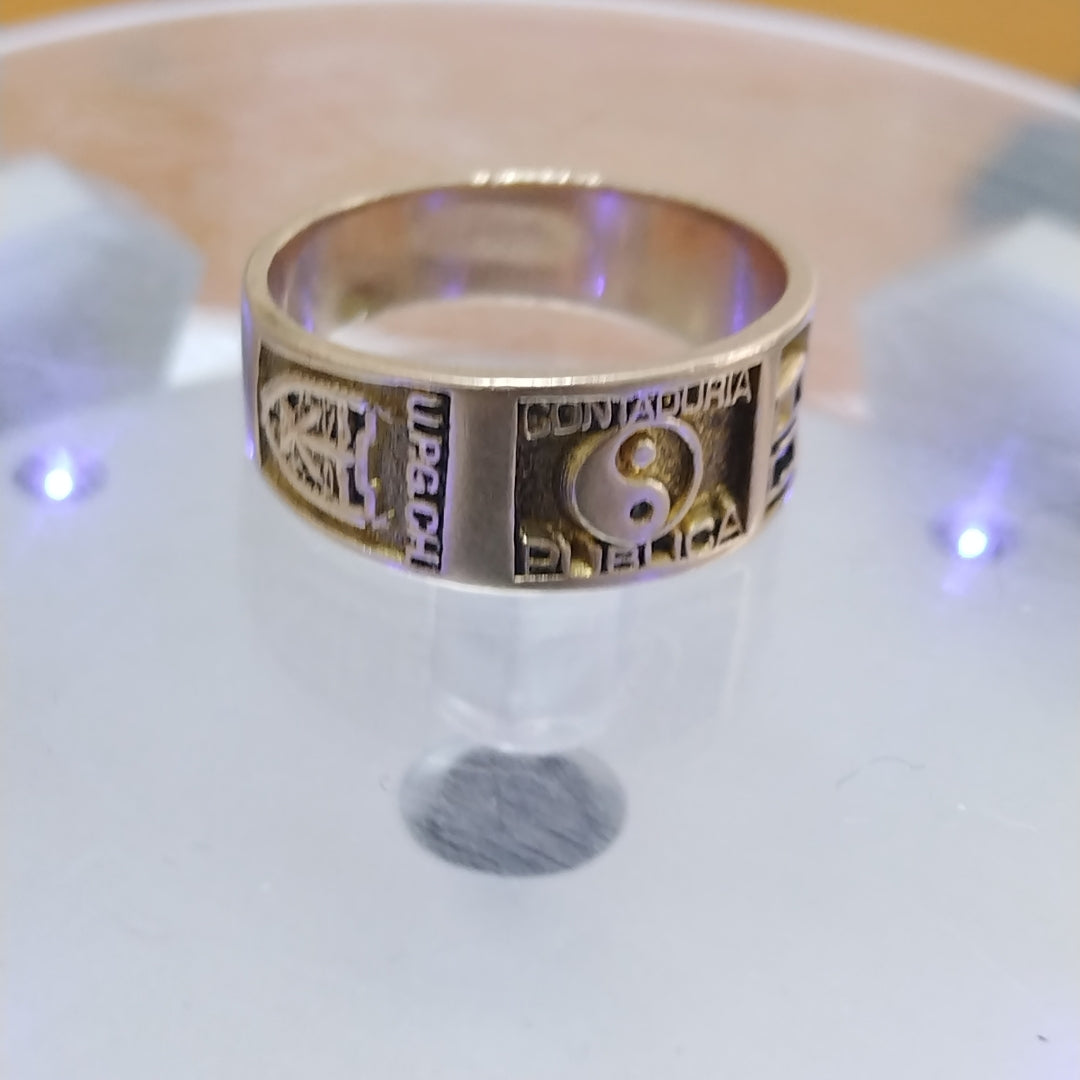 ANILLO DE GRADUACIÓN ORO 8 K 6.9 GRMS (SEMINUEVO)