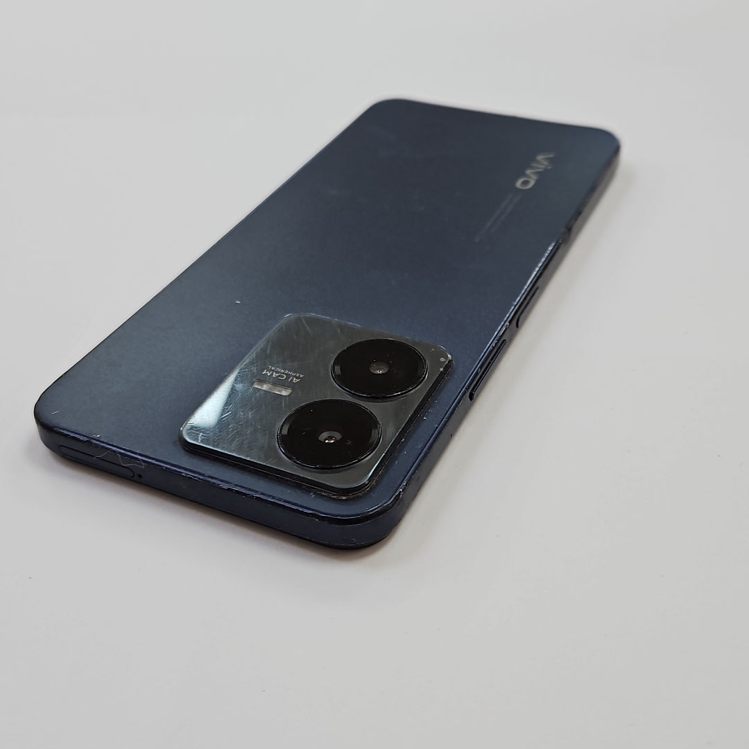 CELULAR VIVO Y18 V2333 128 GB 6 GB (SEMINUEVO)
