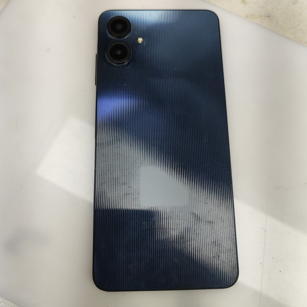 CELULAR SAMSUNG GALAXY A06 SM-A065M (2024) 64 GB 4 GB RAM (SEMINUEVO)
