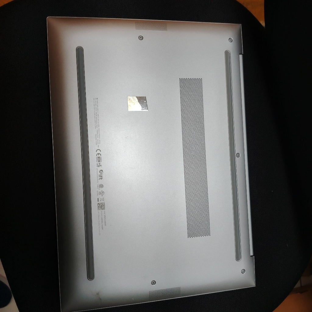 LAPTOP HP ZBOOK FIREFLY 14 G11 (2024) 512 GB SSD 16 GB RAM (SEMINUEVO)