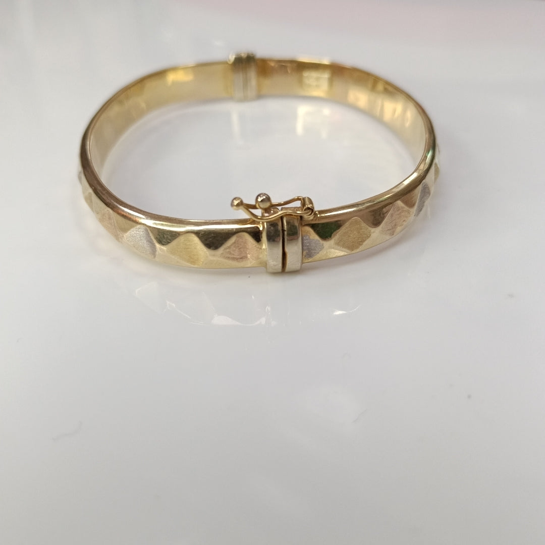 PULSERA RIGIDA ORO 14 K 8,50 GRMS (SEMINUEVO)