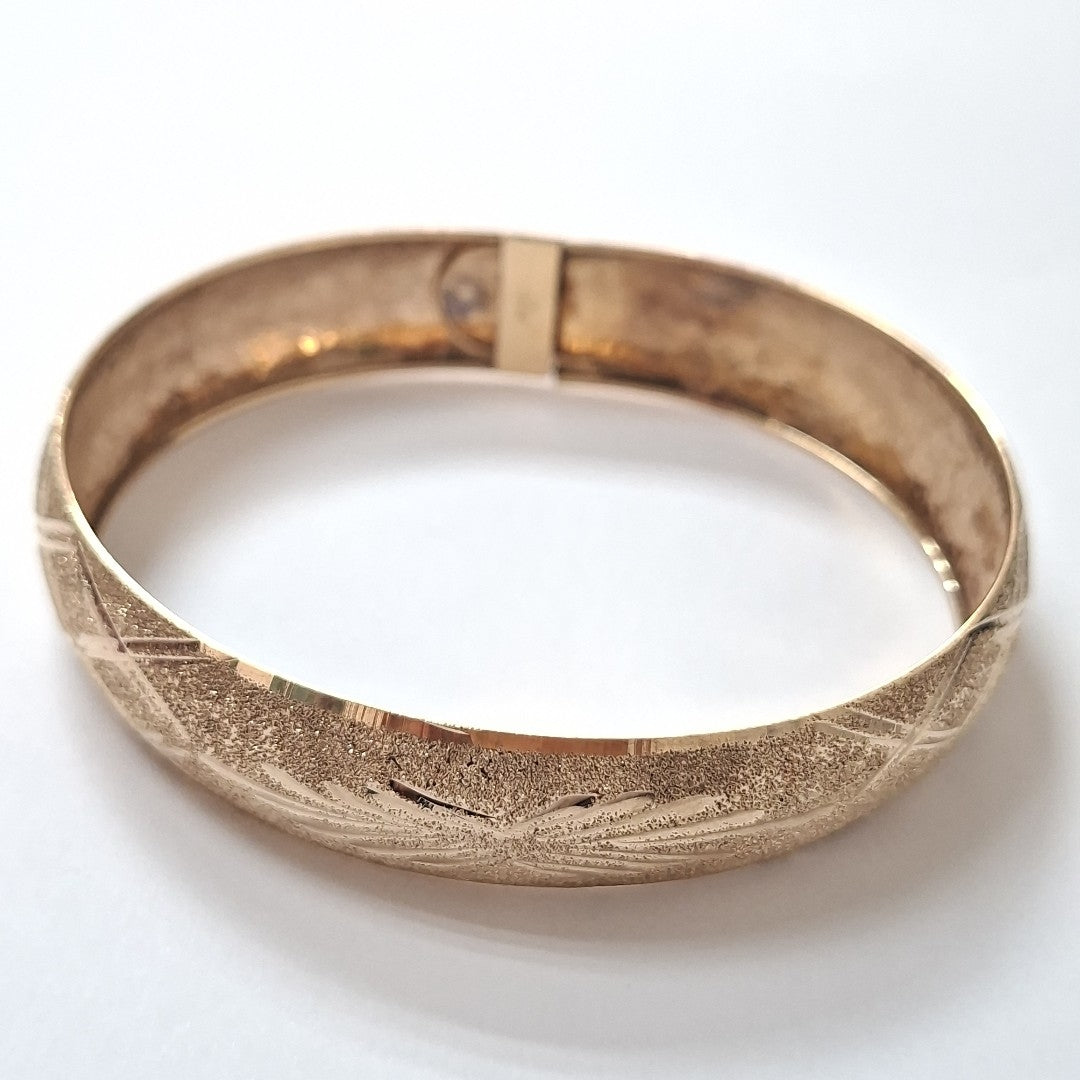 PULSERA RIGIDA ORO 10 K 9.9 GRMS (SEMINUEVO)
