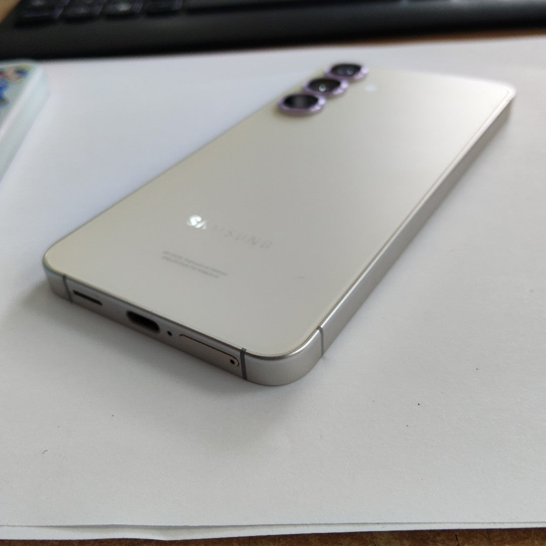 CELULAR SAMSUNG GALAXY S24 SM-S921B (2024) 256 GB 8 GB RAM (SEMINUEVO)