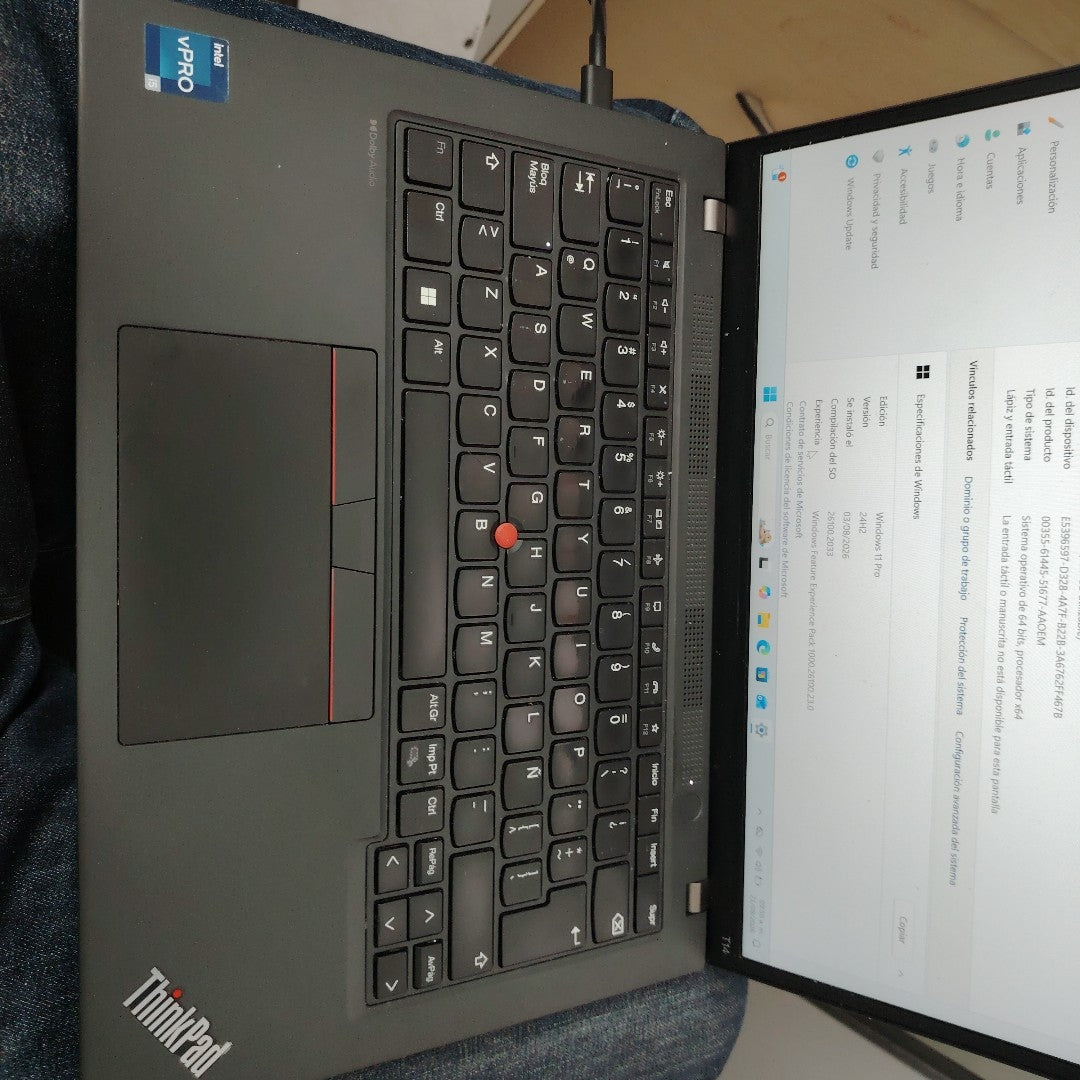 LAPTOP LENOVO THINKPAD T14 GEN 4 (2024) 512 GB SSD 16 GB RAM (SEMINUEVO)