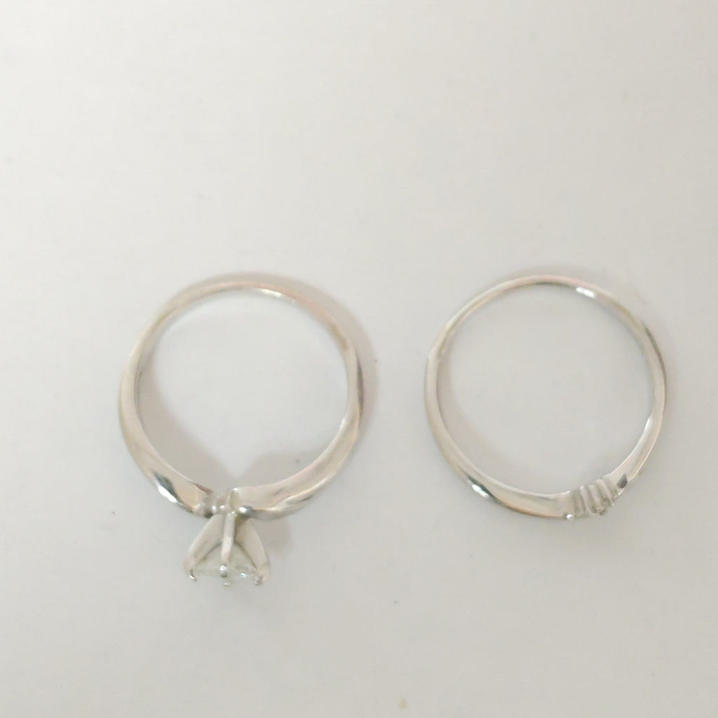 ANILLITO ORO BLANCO 14 K 4.5 GRMS (SEMINUEVO)