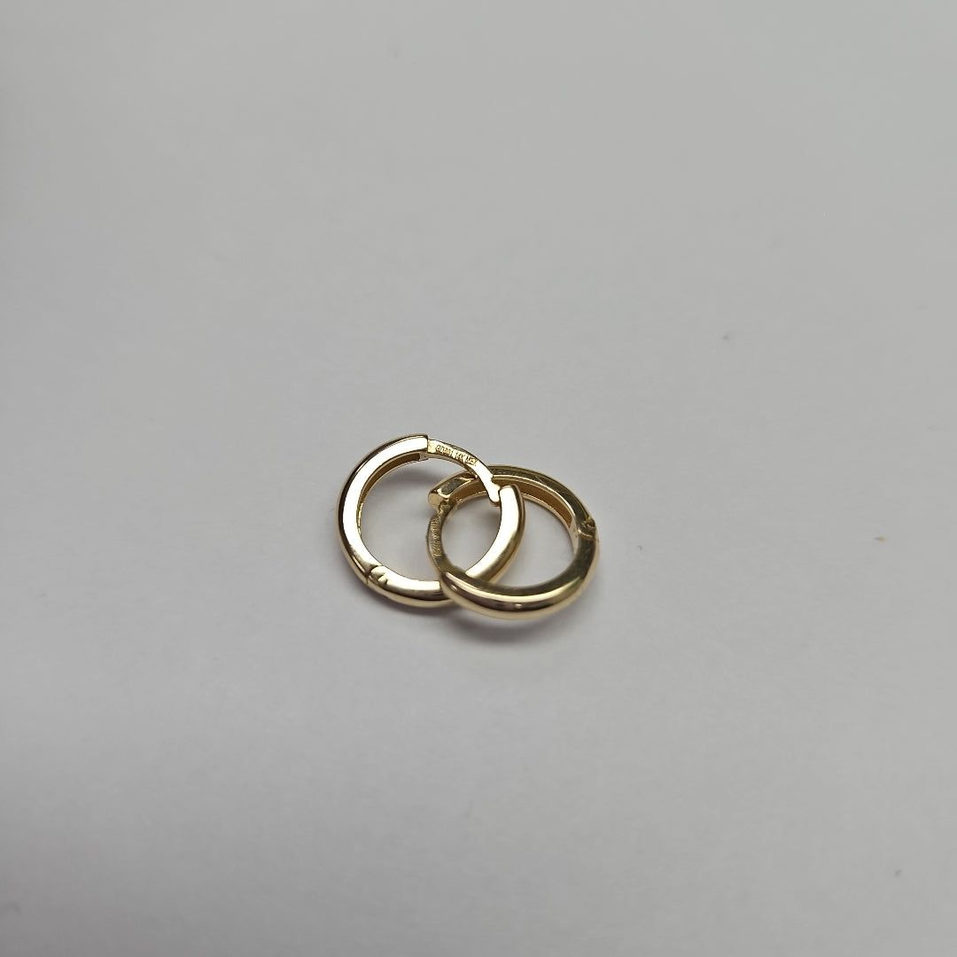 ARETES HUGGIES LISAS 14K 1.3 GR (NUEVO)