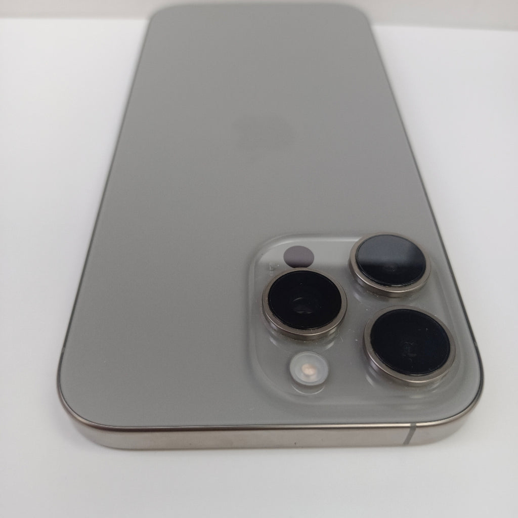 CELULAR APPLE IPHONE 16 PRO MAX A3084 (2024) 256 GB 8 GB RAM (SEMINUEVO)