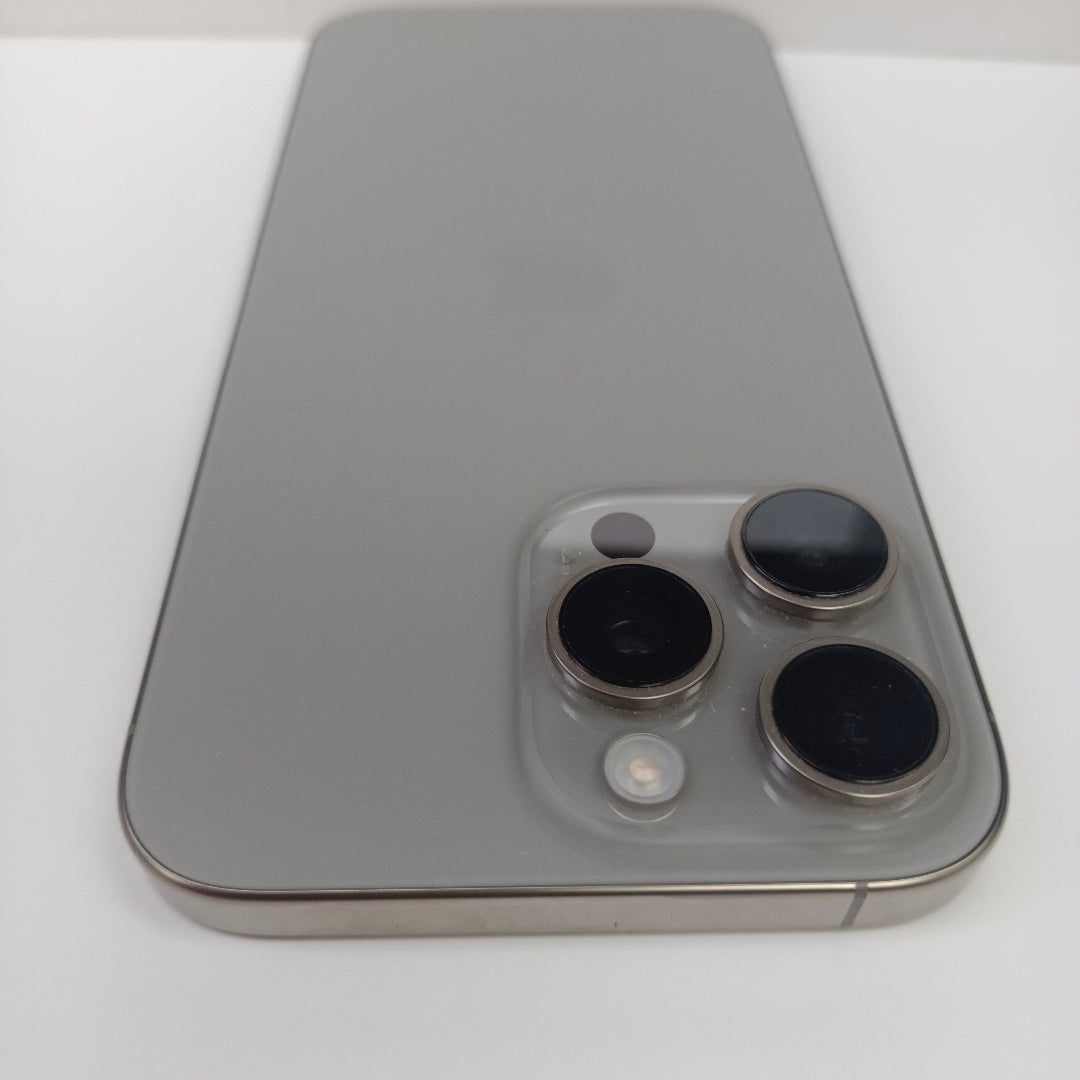 CELULAR APPLE IPHONE 16 PRO MAX A3084 (2024) 256 GB 8 GB RAM (SEMINUEVO)