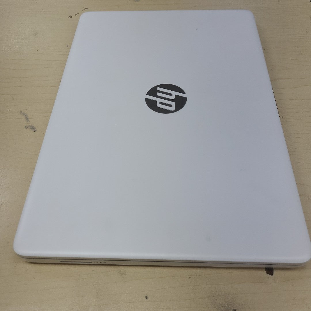 LAPTOP HP 14-DQ0003DX 64 GB SSD 4 GB RAM (SEMINUEVO)
