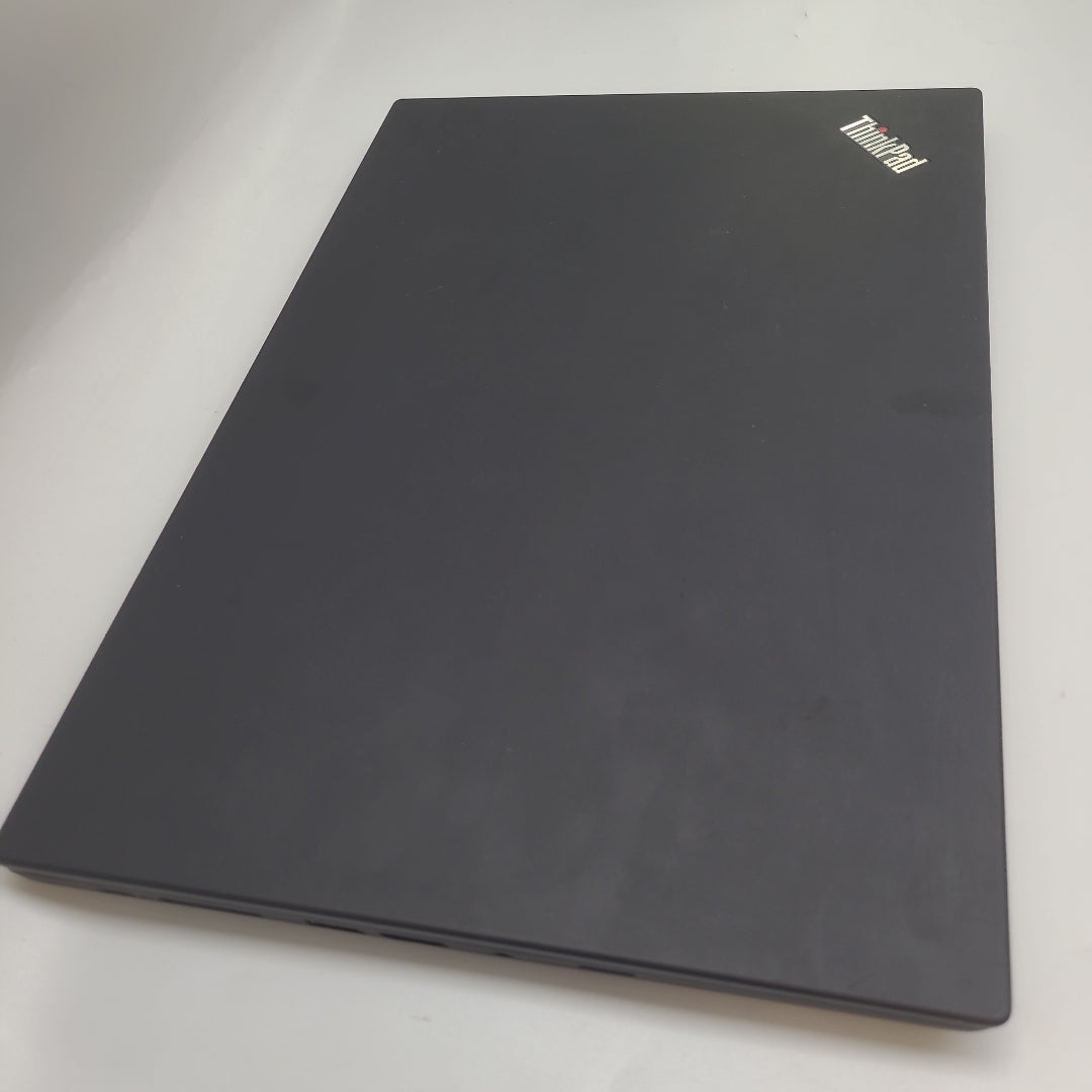 LAPTOP LENOVO THINKPAD T14 GEN 2 (2022) 512 GB SSD 16 GB RAM (SEMINUEVO)