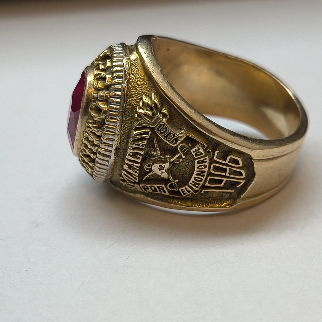ANILLO DE GRADUACIÓN ORO 8 K 21.5 GRMS (SEMINUEVO)