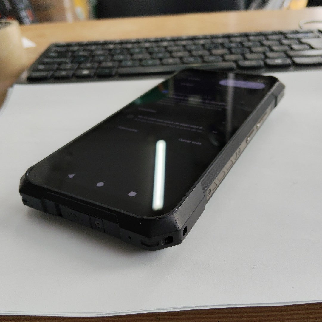 CELULAR OTRAS MARCAS OTROS MODELOS 256 GB 24 GB RAM (SEMINUEVO)