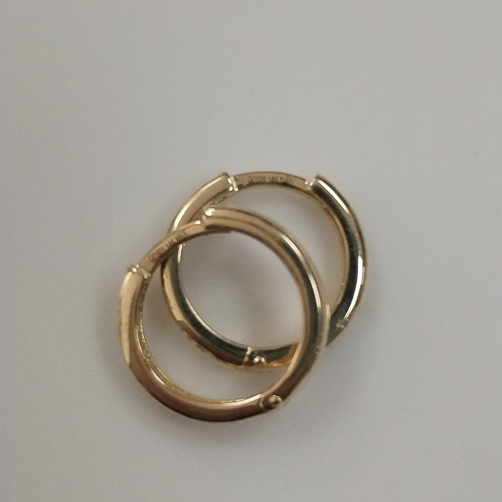 ARETES HUGGIES C CIRCONIA 14K 1.7 GR (NUEVO)