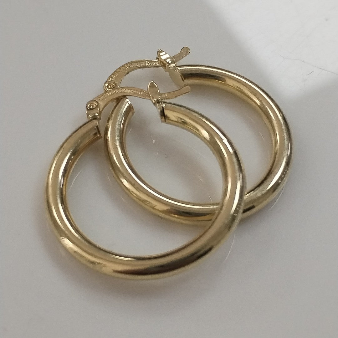 ARETES TEJIDO ARRACADAS LISAS HUECAS 14K 2.1 GR (NUEVO)
