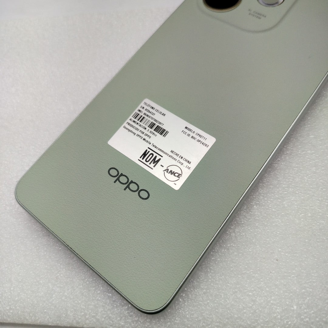 CELULAR OPPO A5 PRO CPH2711 (2025) 256 GB 8 GB RAM (SEMINUEVO)