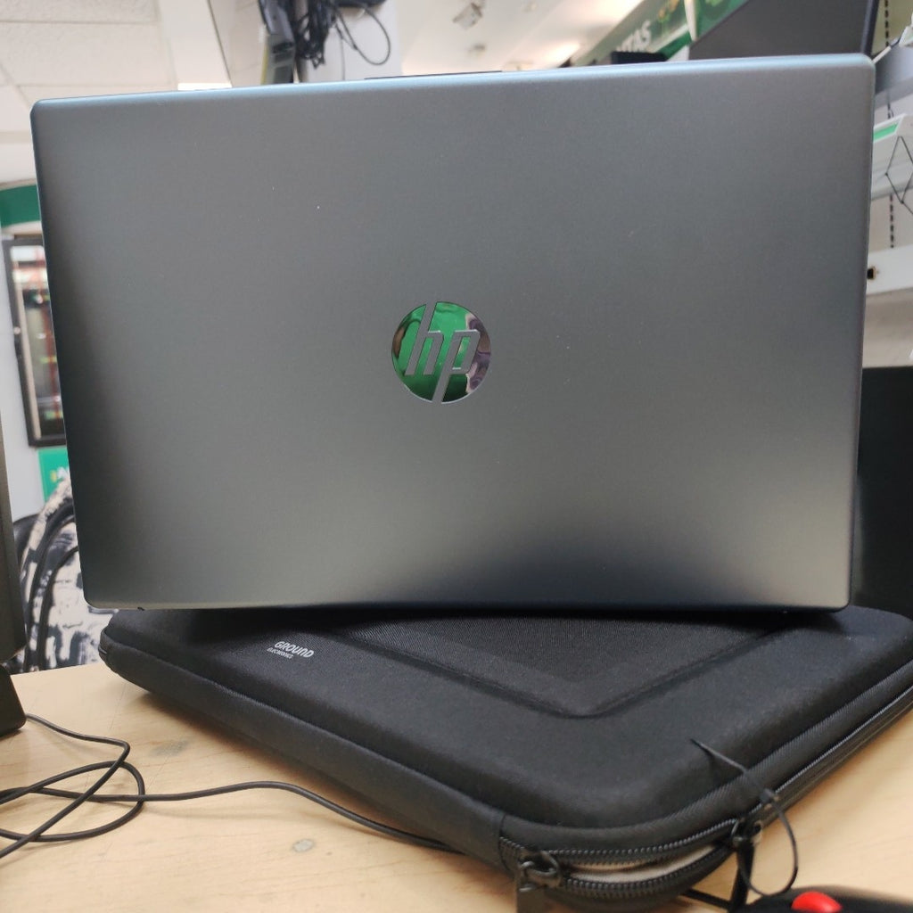 LAPTOP HP 15-FC0230LA (2025) 512 GB SSD 8 GB RAM (SEMINUEVO)