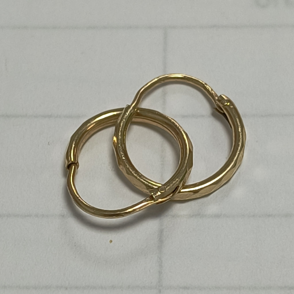 ARRACADAS PAR ORO 14 K 0,60 GRMS (SEMINUEVO)