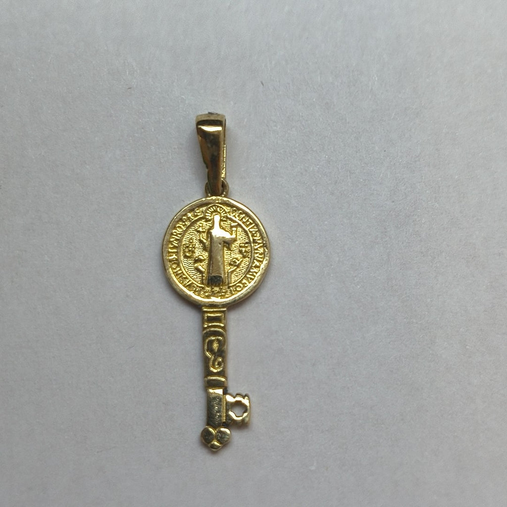 DIJE ORO 10 K 0.9 GRMS (SEMINUEVO)