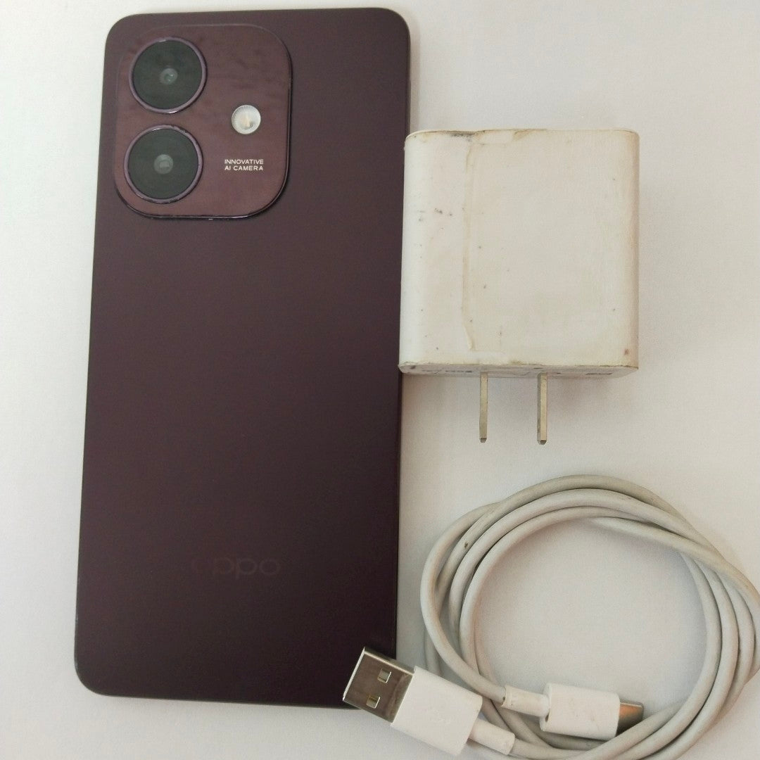 CELULAR OPPO A40 CPH2669 (2024) 256 GB 4 GB RAM (SEMINUEVO)