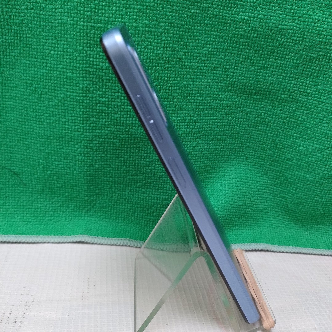 CELULAR MOTOROLA MOTO G54 5G XT2343-1 (2023) 256 GB 8 GB RAM (SEMINUEVO)