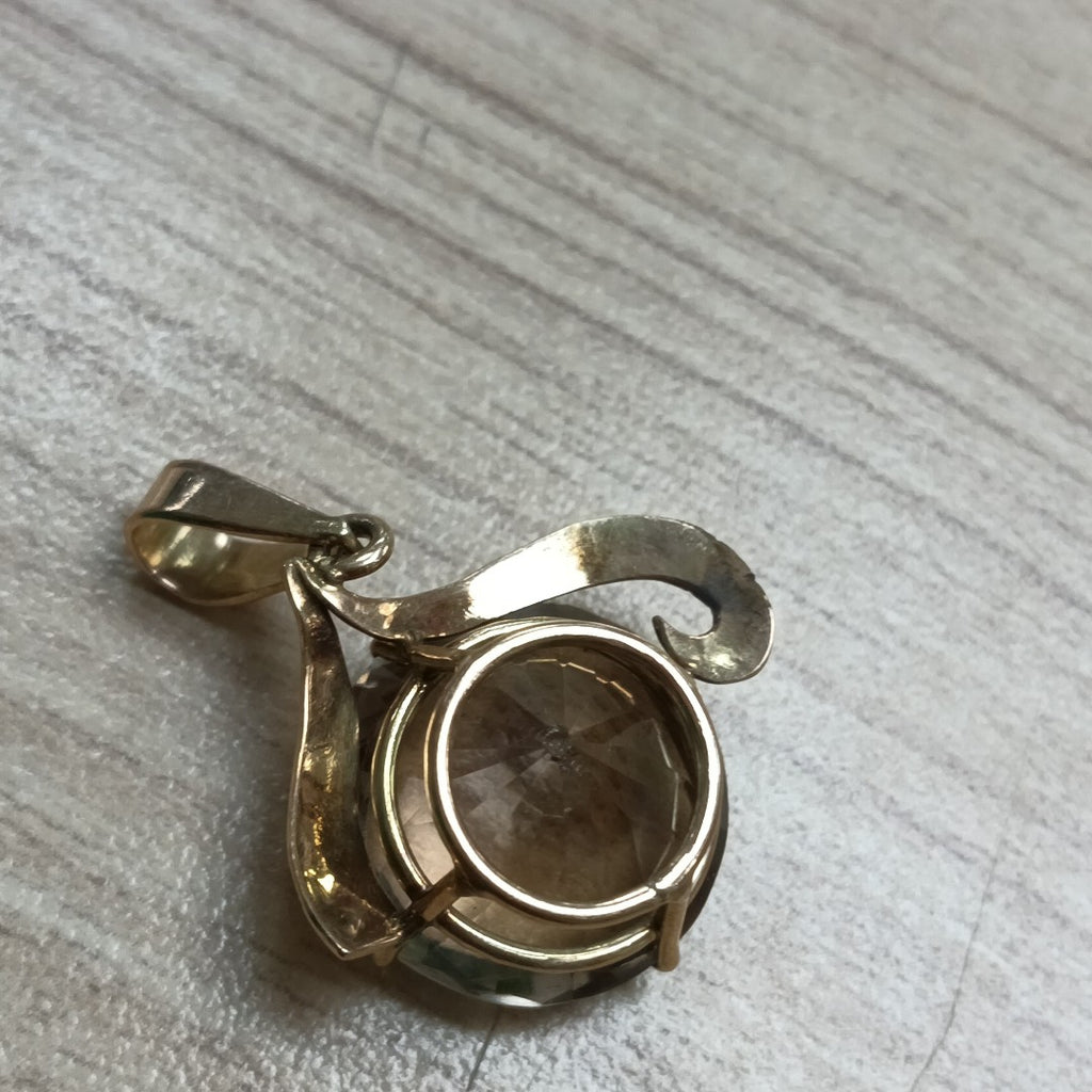 DIJE ORO 10 K 5.8 GRMS (SEMINUEVO)